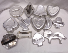  Storage 2 Vtg Lot/13 Metal Cookie Cutters DOG BONE Chicken MOON Lion HEART