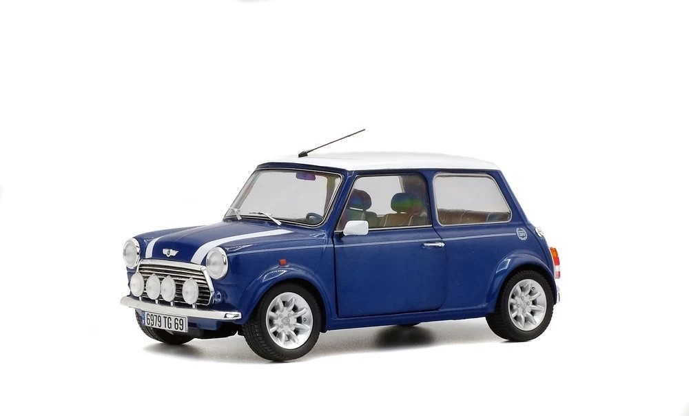 MINI COOPER 1.3i SPORT PACK de 1997 au 1/18 de SOLIDO S1800606