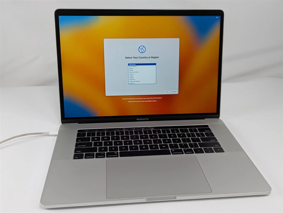 Apple MacBook Pro Intel Core i7 7th Gen. 1TB Hard Drive Laptops