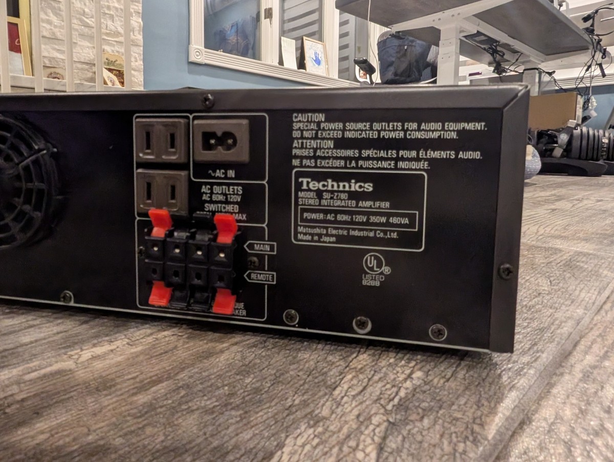 TECHNICS SU-Z780 Stereo Integrated Amplifier w Super Bass Loading