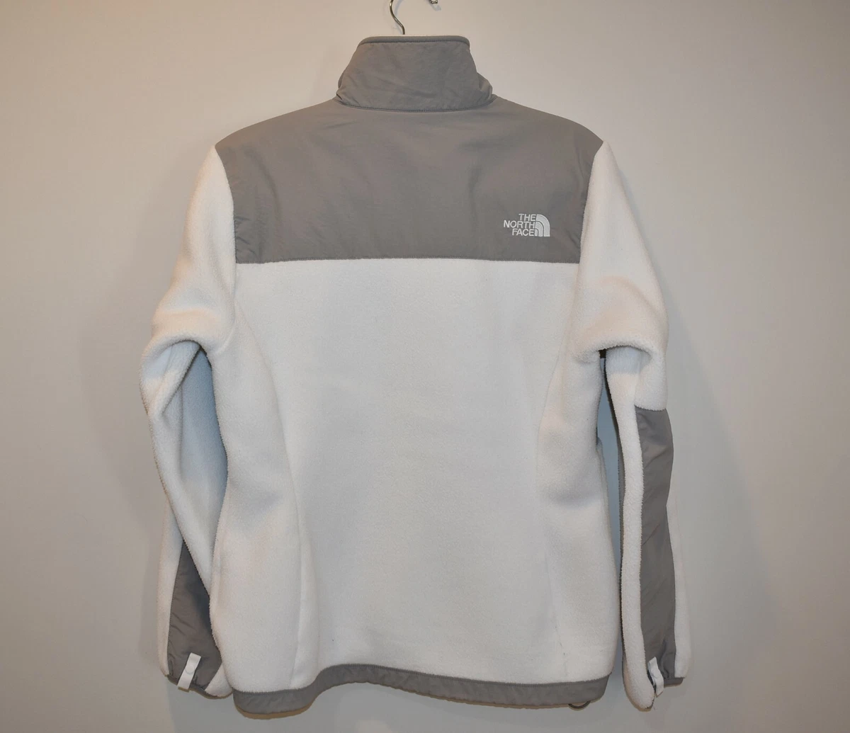 White and gray sales north face jacket