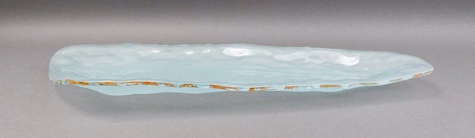 Juego de 2 bandejas con borde dorado de vidrio artístico serie Shell Tiburón Coquina firmado por Annieglass Foto 4 de 4