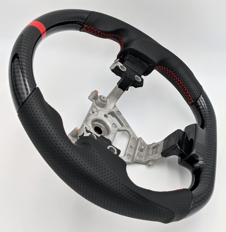 REVESOL Hydro-Dip Carbon Fiber Steering Wheel for 02-08 Nissan 350Z fairlady Z - Image 4 of 4