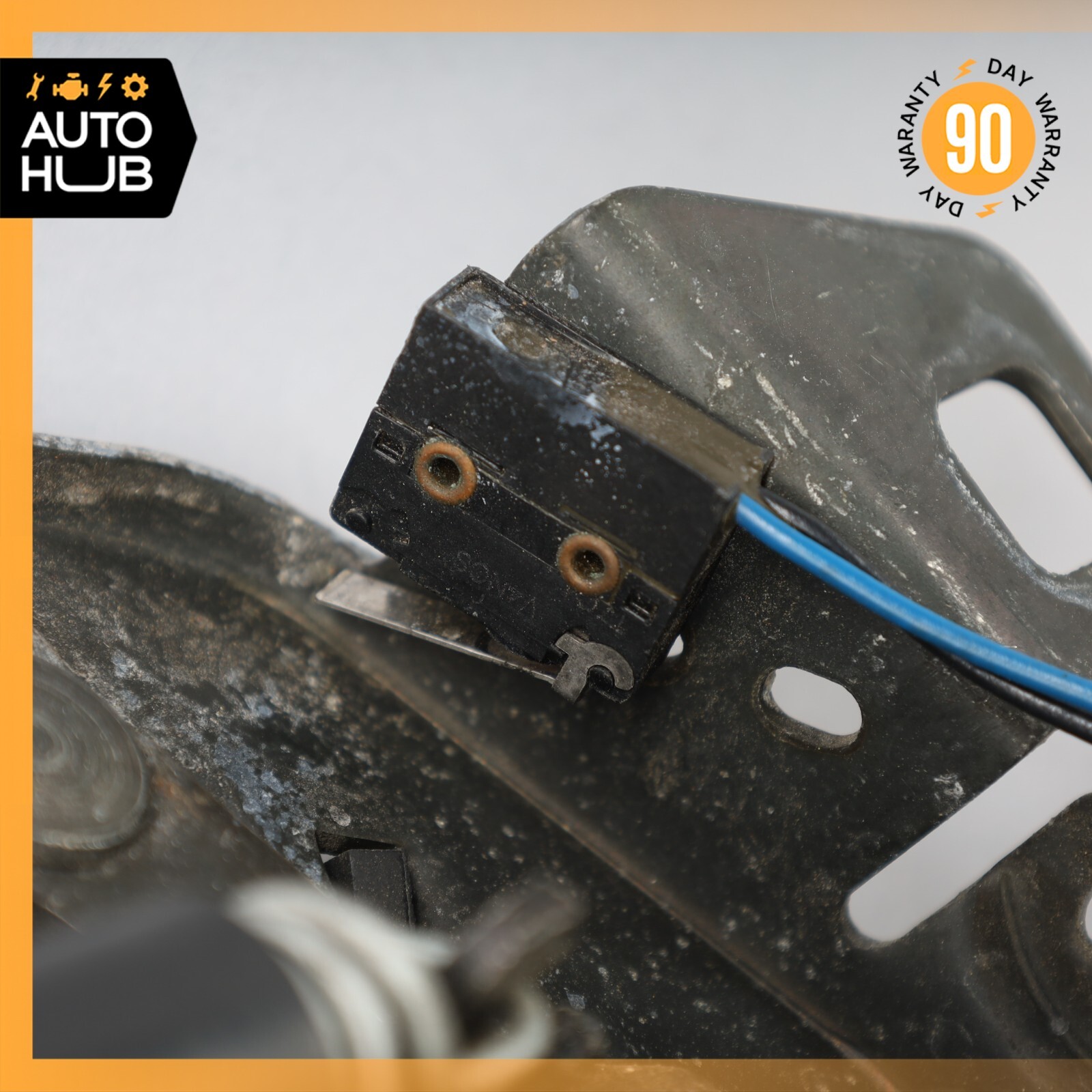 03-13 Maserati Quattroporte M139 S GT S Hood Safety Catch Lock Latch OEM