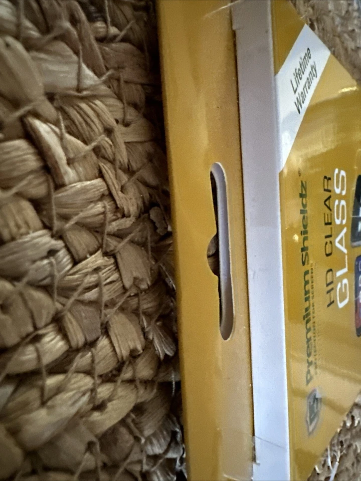 Protector de vidrio transparente Premium Shieldz HD para iPhone 6 Plus/6s Plus/7 Plus/8 Plus Foto 3 de 4