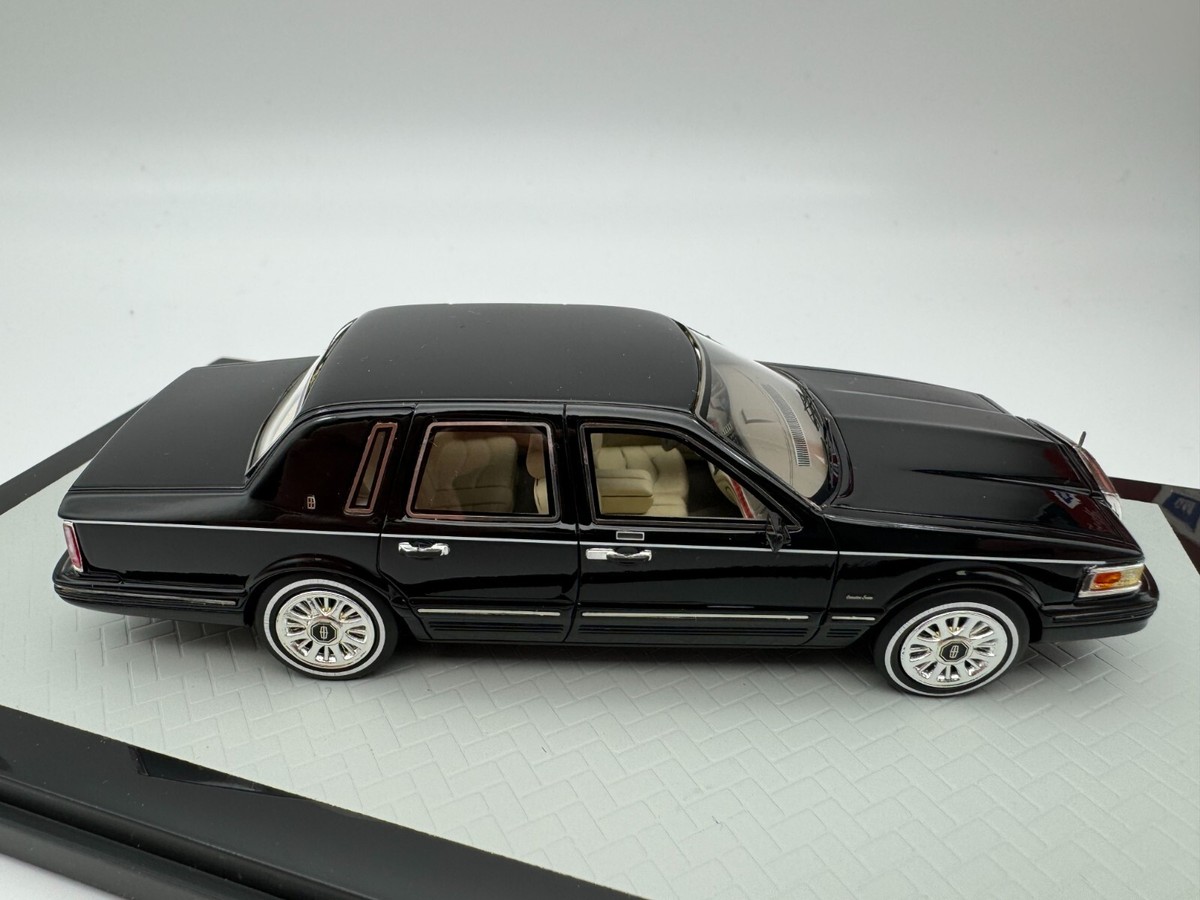 no paper box GLM 1/43 Lincoln Town Car 1997 Black #182 | eBay