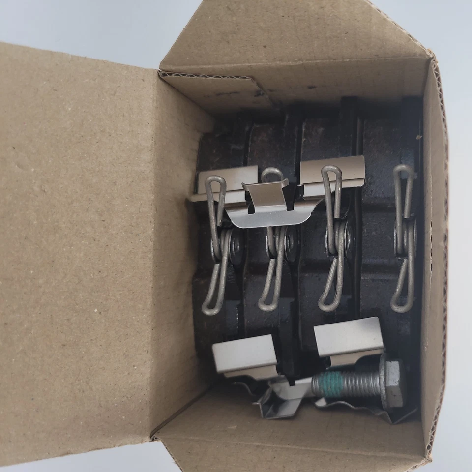 NUEVO JUEGO PASTILLAS FRENO RUEDA TRASERA VOLKSWAGEN BEETLE 9C 6C0698451A OEM Foto 2 de 4