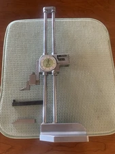 Mitutoyo Height Gauge 12" x 0.001"  Excellent Condition