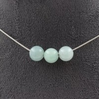 Mineralien Und Edelsteine. Halskette Mit 3 Amazonit Perlen 8 Mm. Kette Aus Stahl