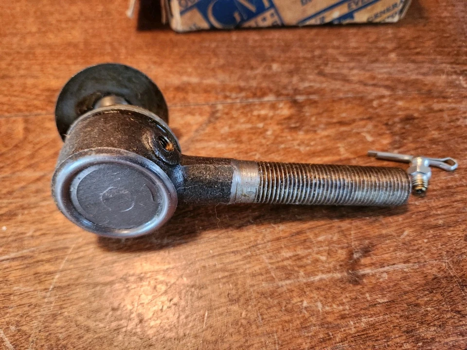 Chevrolet JA 605936 Master Deluxe 1939 Chevrolet JA 605936 extremo lateral derecho nuevo de Lote Antiguo Foto 4 de 4