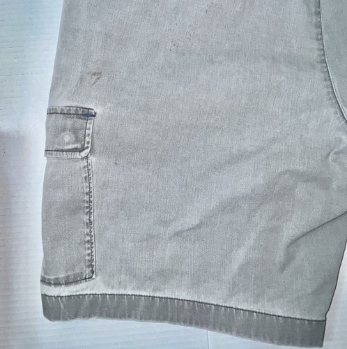 Tommy Bahama Cargo Shorts Men's 42 Gray Twill Coastal Key 10" Vacation Dadcore - Picture 2 of 6