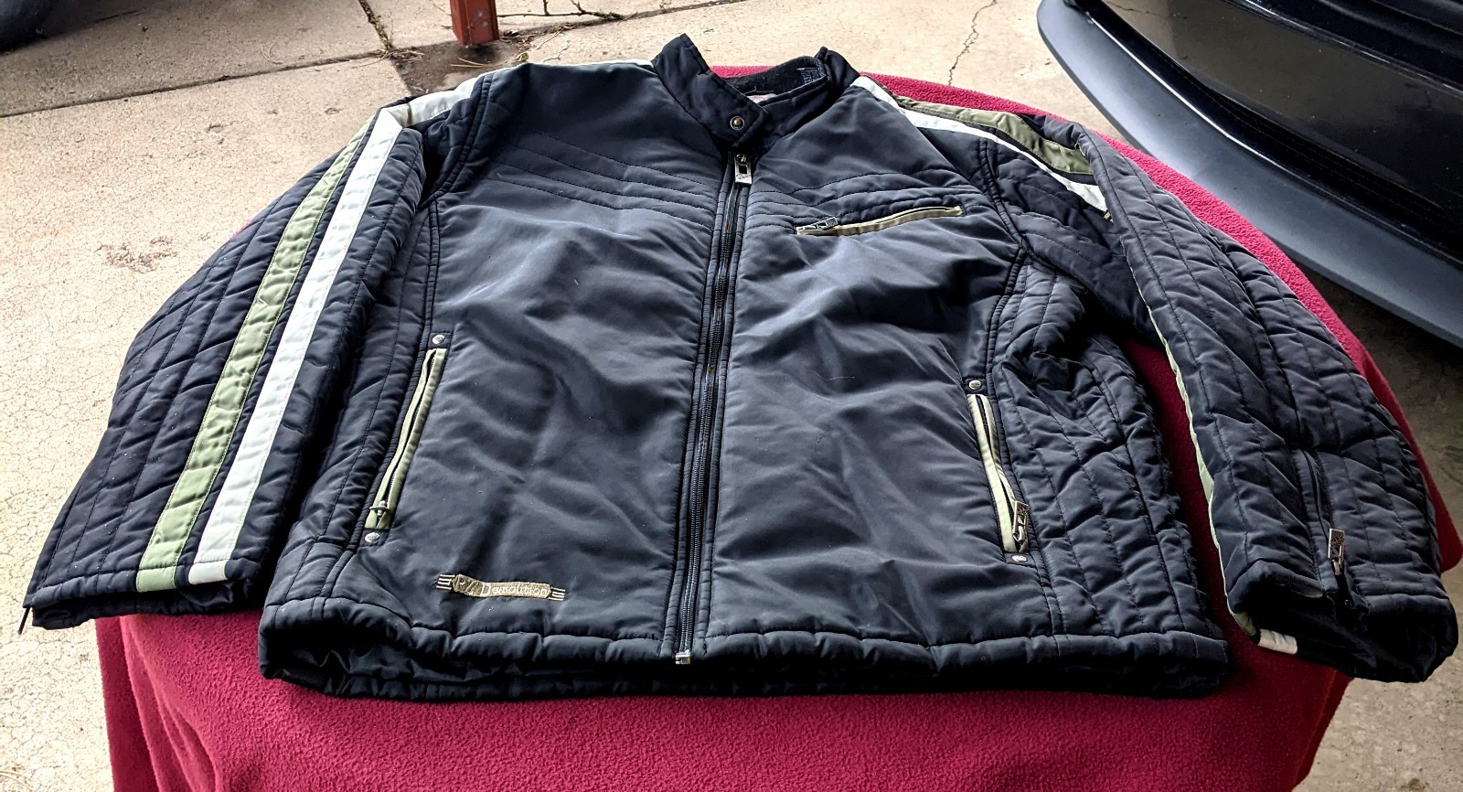 custom specialist mens point zero xl jacket very nice