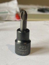Halfords advanced Black Edition 3/8” Drive PZ3 Adapter Bit For Socket Set