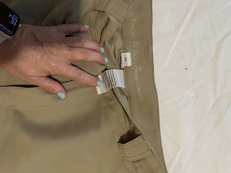 Pantalones Cortos Deportivos World Wide Pesca Bolsillos de Carga Senderismo Caqui Talla 44 Usados en Excelente Condición Foto 2 de 2