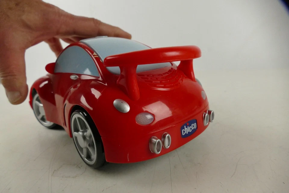 chicco Mod.6-R Mod. 60952 Ferngesteuertes Auto Beetles Z-4745 - Bild 4 von 4