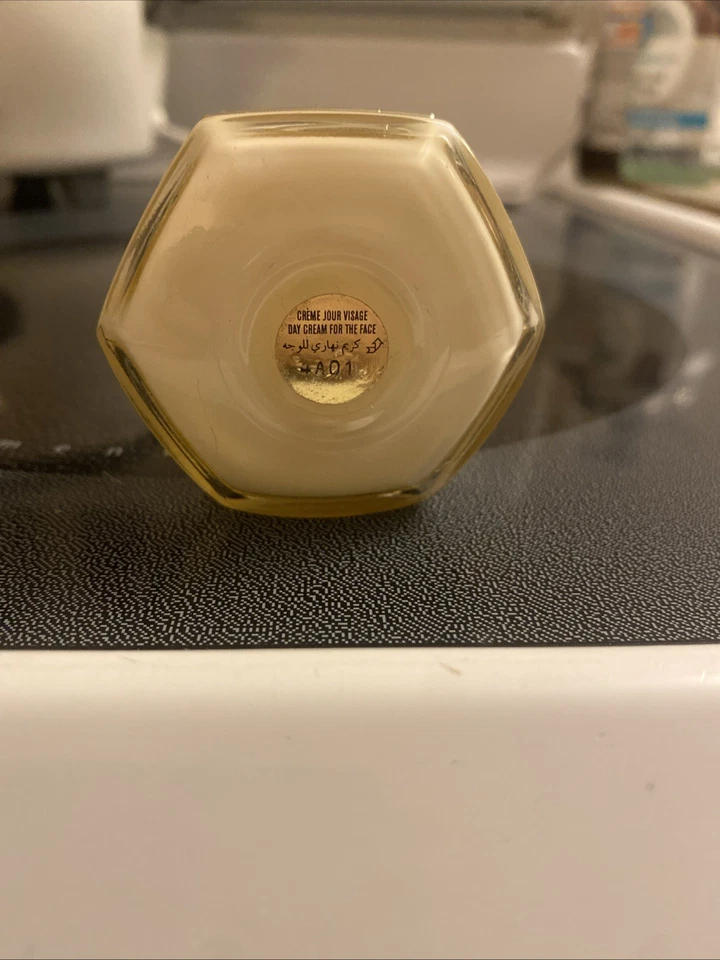 Guerlain ABEILLE ROYALE 蜂蜜治疗日霜 15 毫升全新无盒 — 第 2/2 张图片