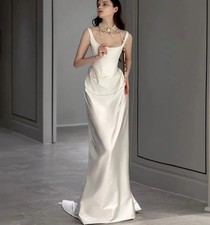 Elegant A-line Wedding Dresses Scoop Backless Zip Satin SweepTrainFormal Gowns