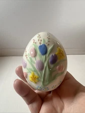 Vintage 1971 Byron Molds Hand Painted Ceramic Easter Egg