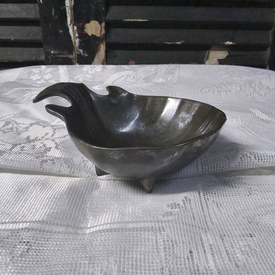Vintage Wilton RWP Mount Joy Armetale Pewter Shell Bowl   Sculptural Footed Dish