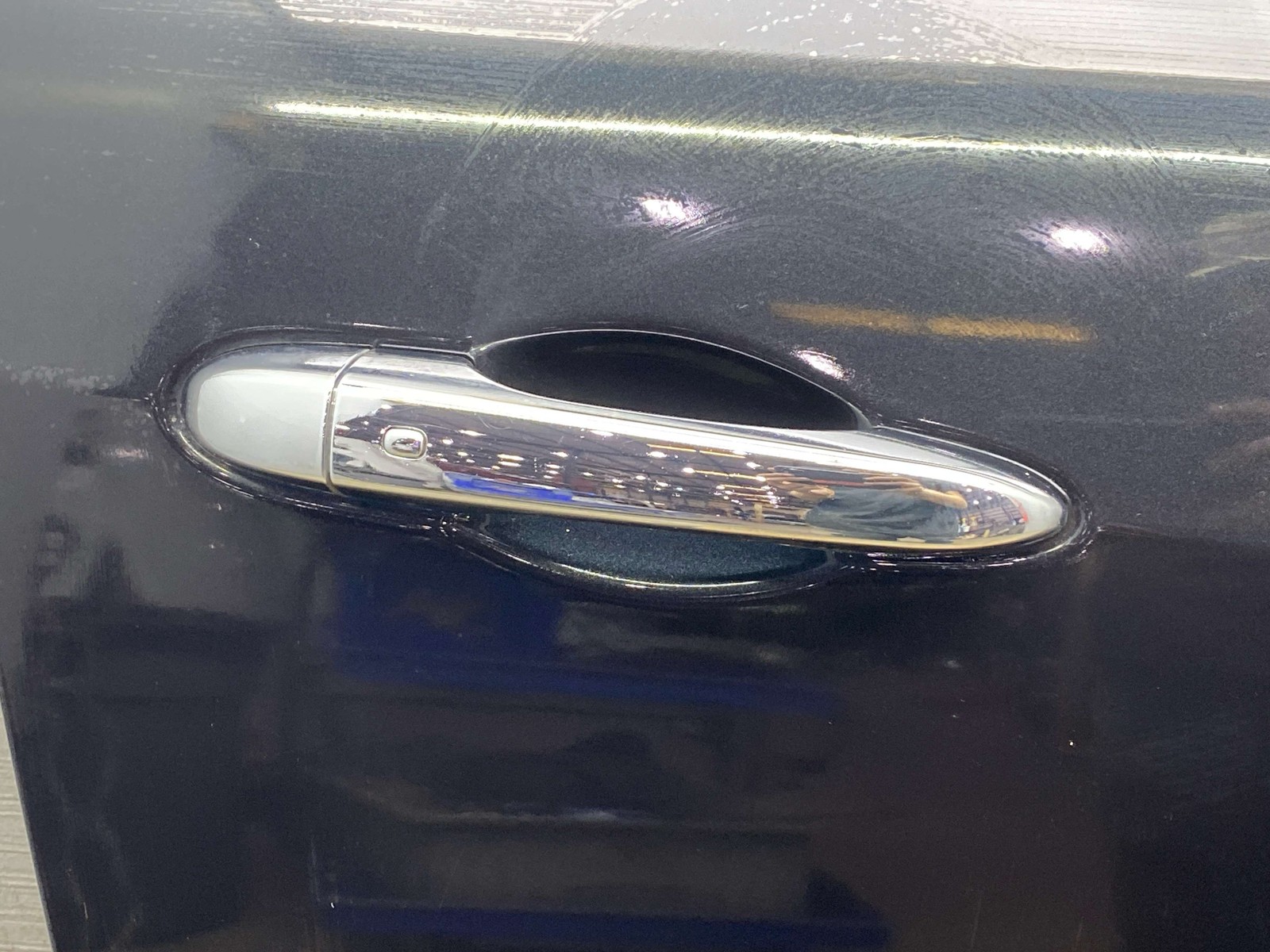 2017-2024 MASERATI LEVANTE M161 OEM FRONT RIGHT DOOR SHELL | NERO RIBELLE (815)