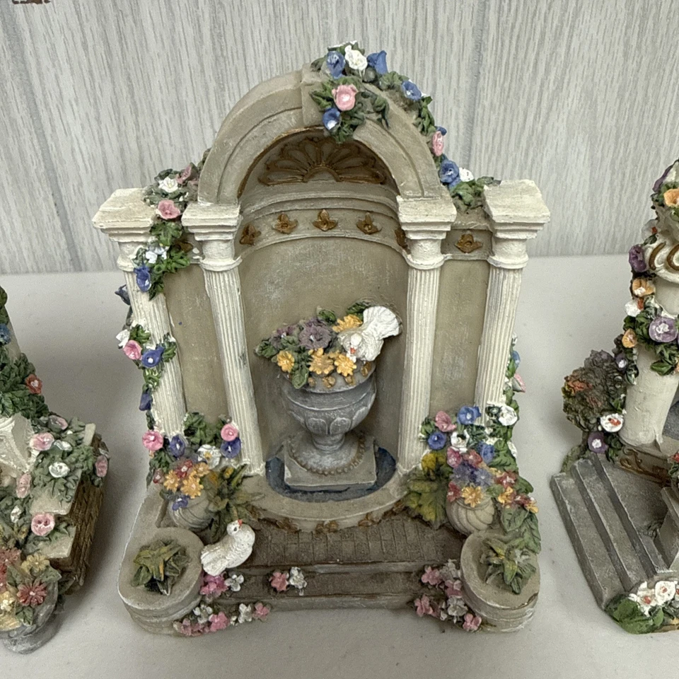 LOTE 4 Casa de Muñecas Hadas Jardín Gruta Pilar Fuente Ángel Querubín Palomas Flores Foto 4 de 4