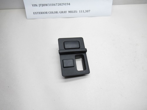 2007-2008 Lexus RX400h Gas Door Trunk Lid Release Switch Bezel 55446-48020A1 OEM - Picture 2 of 6