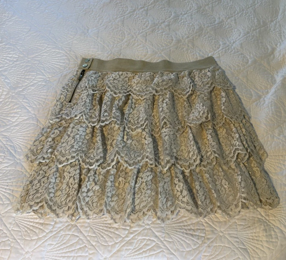 Falda para mujer Ann Taylor talla 8P con volantes de encaje forrada en capas Fairycore romántica Foto 2 de 4