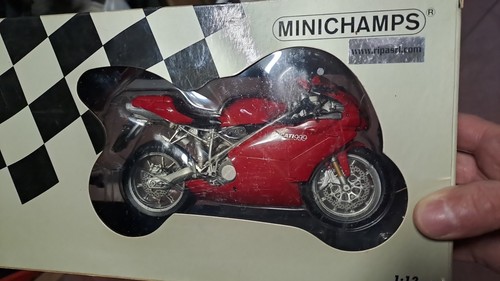 Ducati 999 Testastretta (Red) - Special Edition 'Silver Box' No.12312020