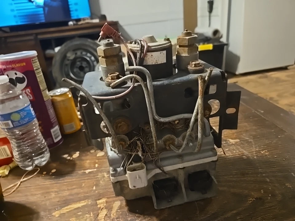 KH12280800W GMC Jimmy,Chevy Blazer 93-95 ABS 泵控制模块 原始设备制造商 5M4 618 — 第 3/4 张图片