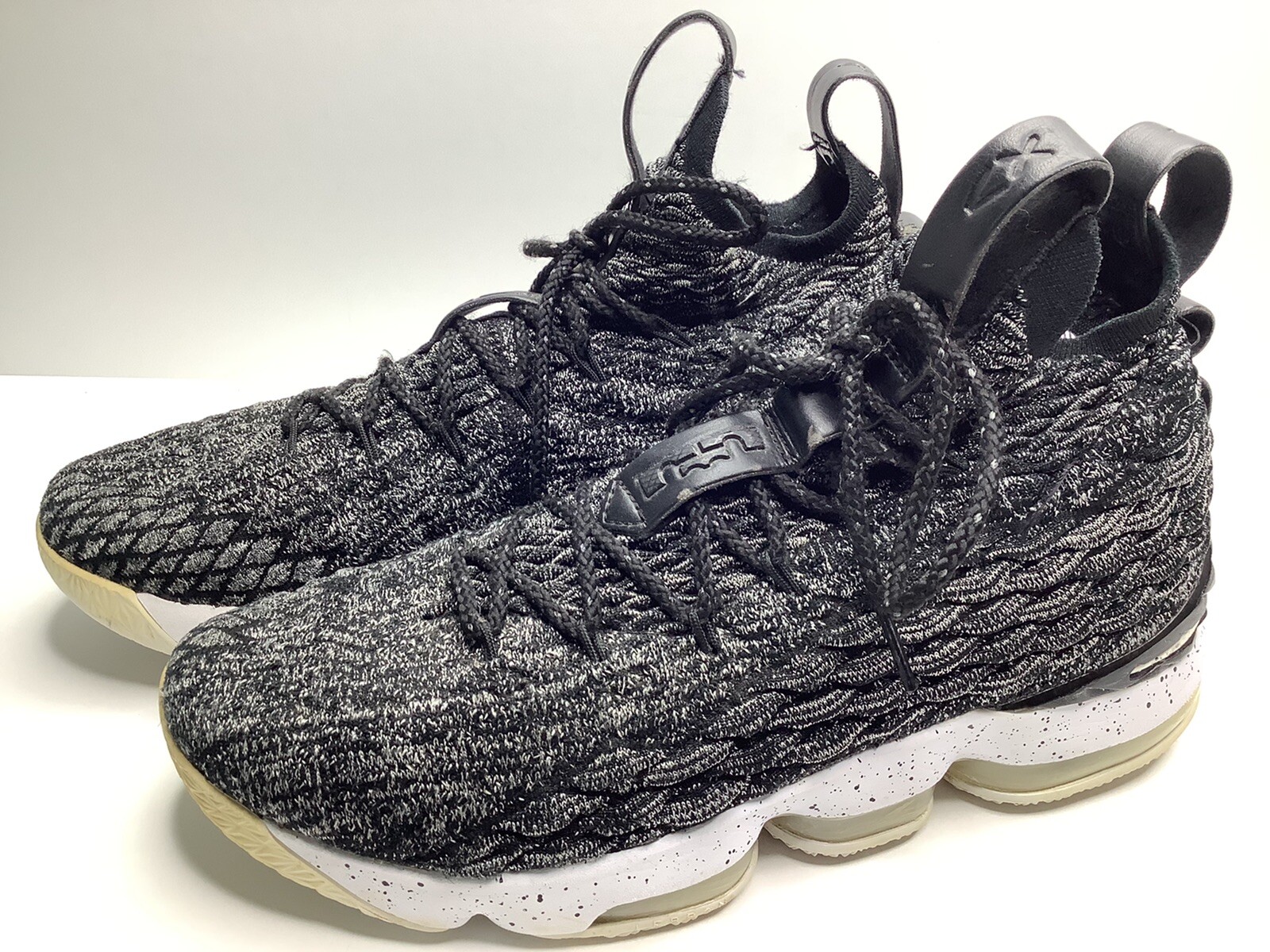 lebron 15 ashes uk