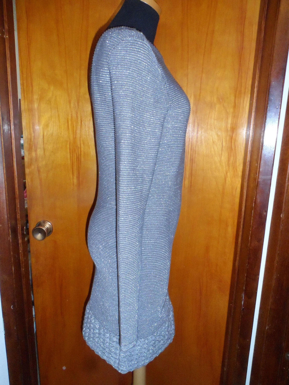 UNDERCOVER Abito con maglione metallico reversibile Victoria's Secret Moda International S nuovo