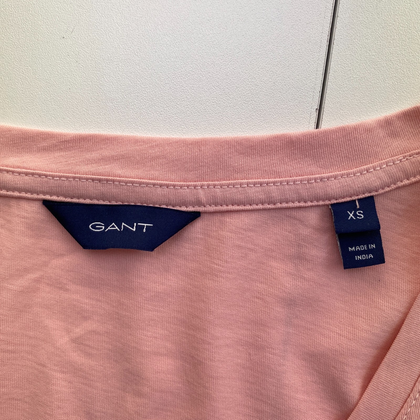 Gant Women Pink Regular Fit V-Neck T-Shirt