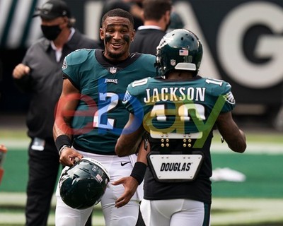 Jalen Hurts & DeSean Jackson Conversing Philadelphia Eagles 8x10 NFL Photo