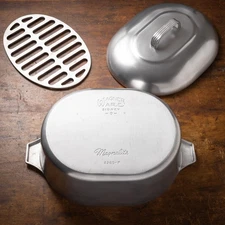 Wagner Ware Magnalite 4265-P 8 QT Roaster With Trivet and Lid