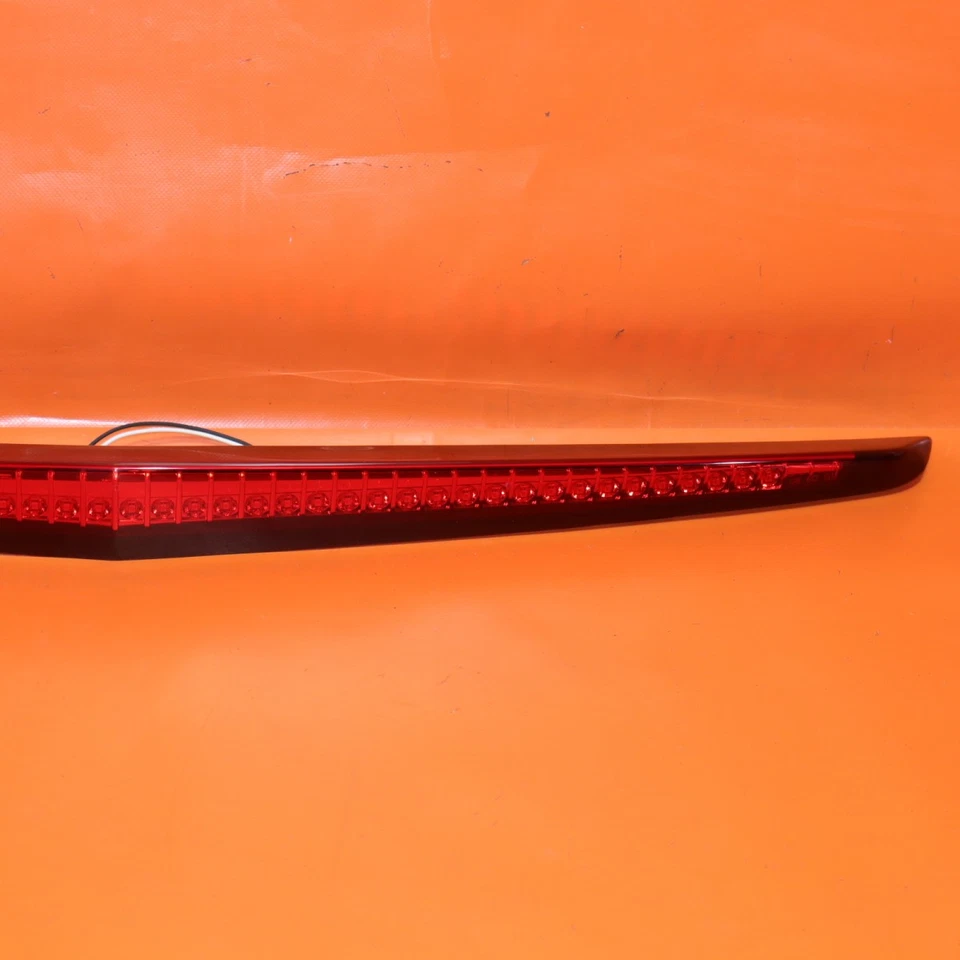 CADILLAC CTS 3RD BRAKE LIGHT 2008 2009 2010 2011 2012 2013 25902184 OEM - Image 3 of 4