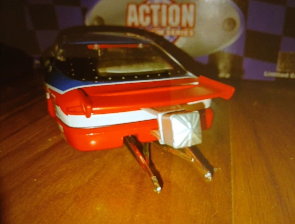 RARE & VHTFD NHRA Bob Glidden 1996 Ford Probe Pro Stock 1:24 Scale((MIB)). - Image 4 of 4