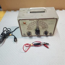 Vintage Heathkit Signal Generator