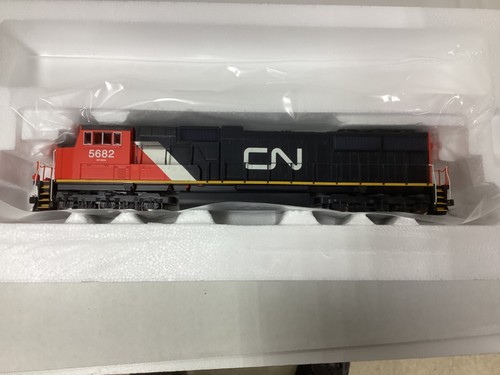Walthers Mainline #910-11005 escala HO “CN” EMD SD75I DCC/Sonido LISTO Rd. #5682 | Zustand: New