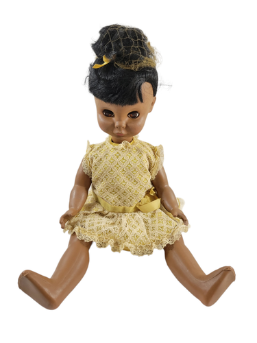 Antique Uneeda Doll Co 1963 Dark Skin Girl Doll Hard Plastic Vinyl 16" - Picture 2 of 13