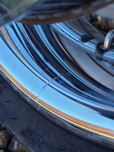 2005 Harley VRSCSE V-Rod Custom Rear Wheel Rim 18 - Picture 6 of 12
