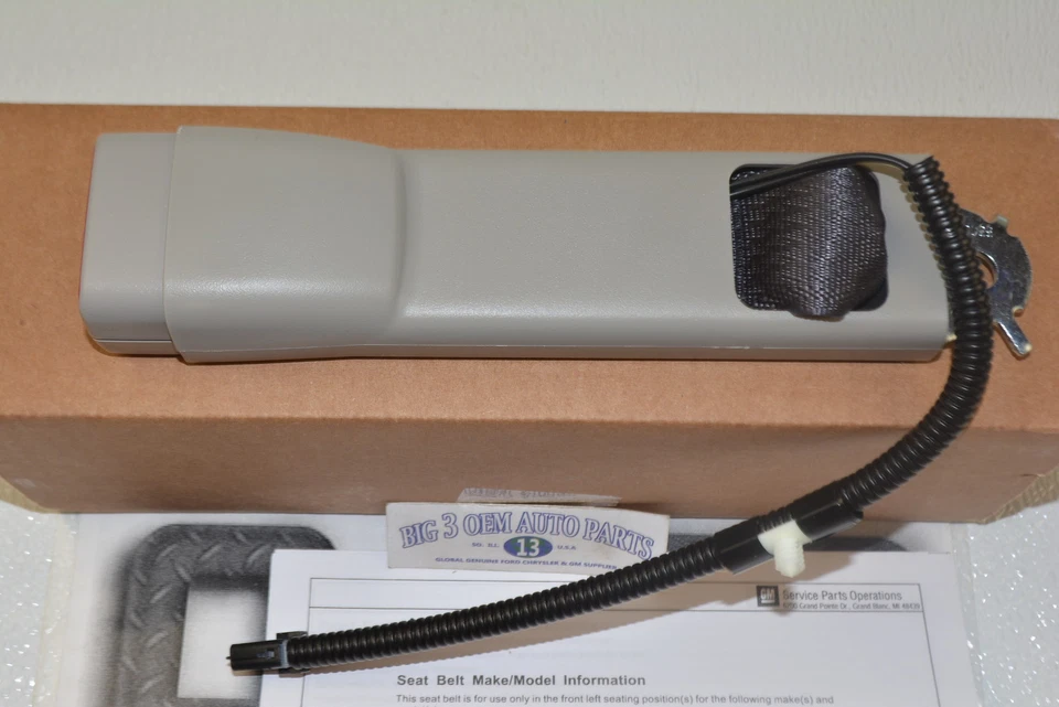 Chevrolet Tahoe GMC Sierra Cadillac LH Driver Side Seat Belt Kit new OE 19121539 - Image 2 of 4