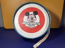 VINTAGE NOBLE COOLEY WALT DISNEY MICKEY MOUSE CLUB METAL DRUM WITH STRAP