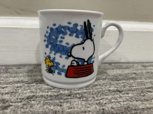 Vintage Snoopy & Woodstock Peanuts Cartoon Dog Schulz Mug Cup