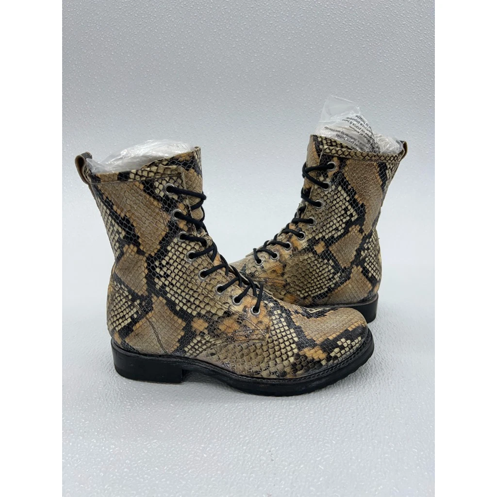 Frye women's veronica deals lace up combat booties