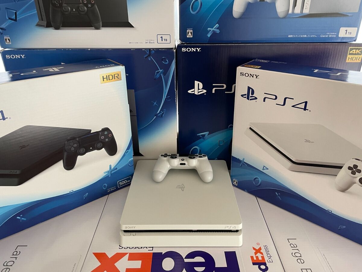 PS4 Pro Console 1TB 4K HDR + 2 Controllers (Used) All Original with  Packaging