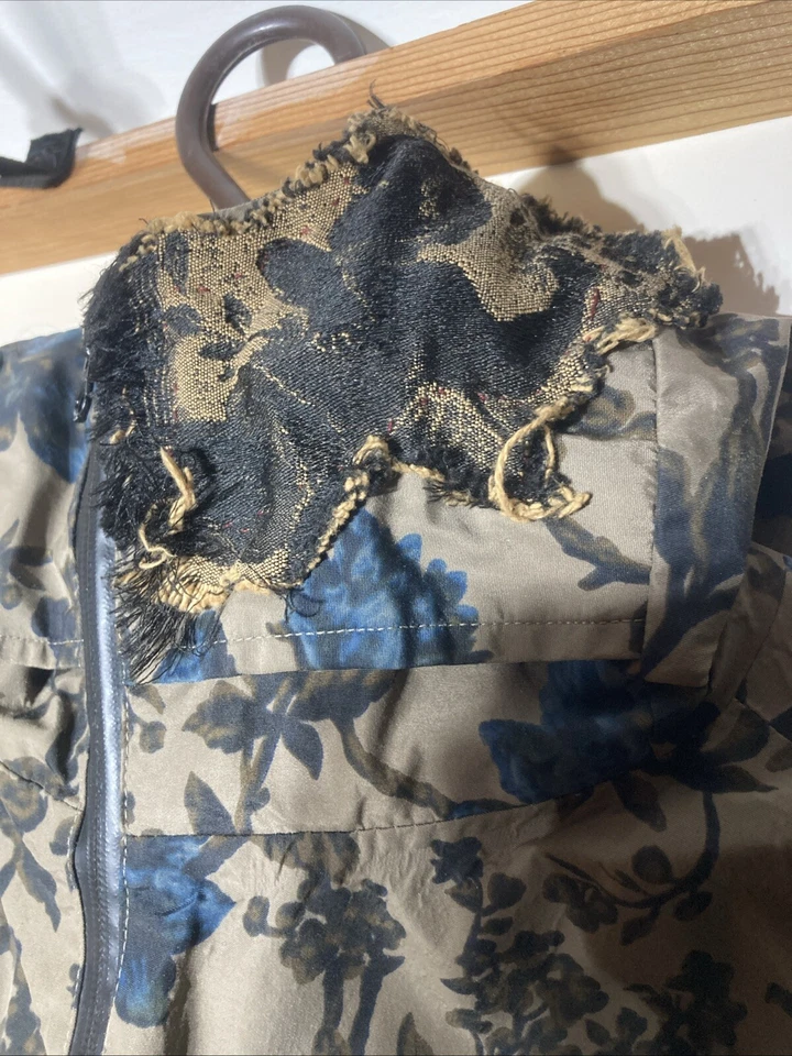 Chaqueta camuflada floral profunda rara 10 talla grande concha para nieve lluvia cremallera completa logotipo con capucha Foto 4 de 4