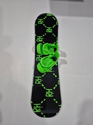 Rainbow High Winter Break Doll Jade Hunter Black Green Snowboard A12
