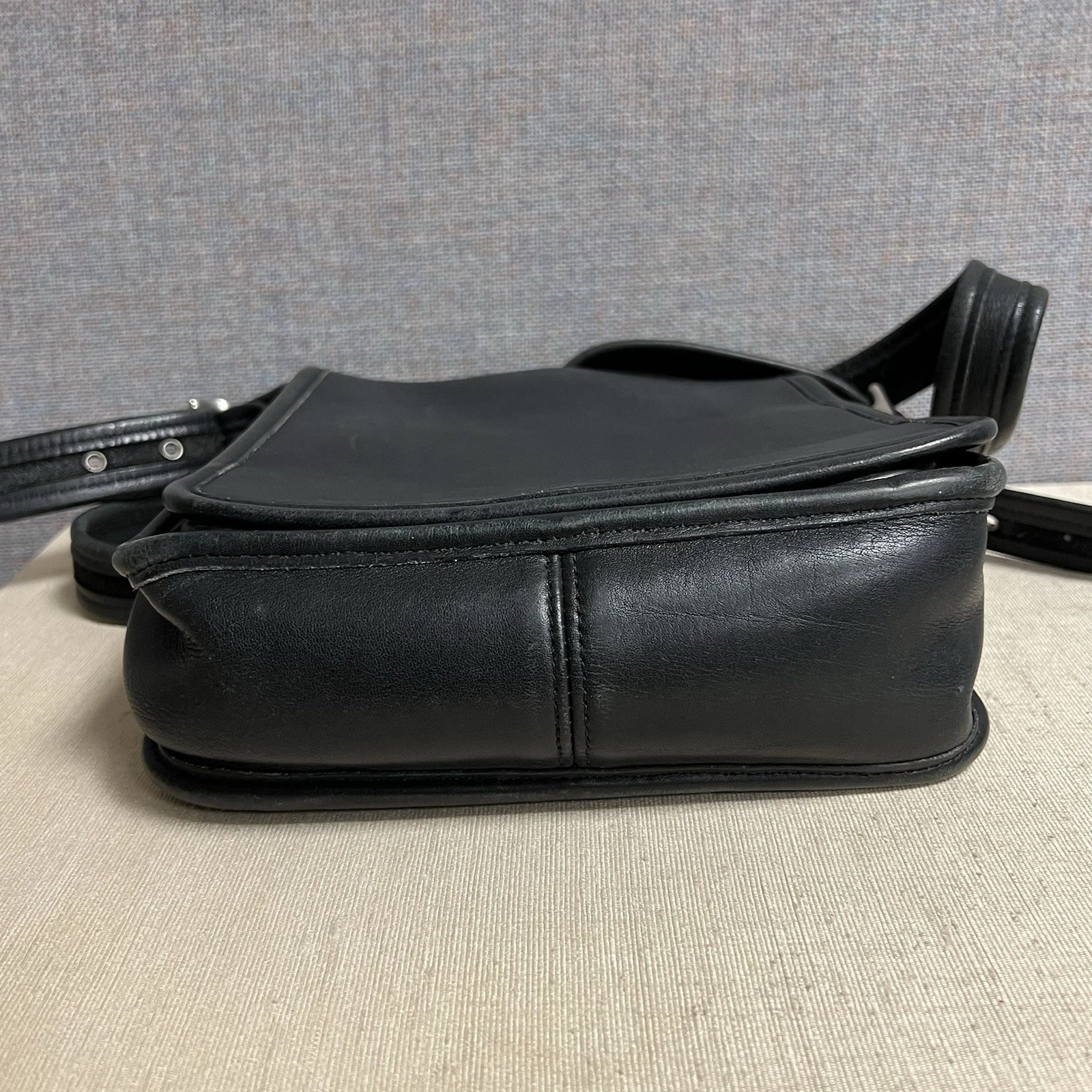 Borsa a tracolla Coach Legacy vintage in pelle nera 9145