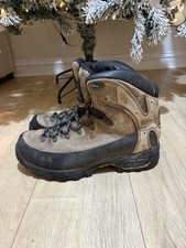 The North Face TNF 68 Hiking