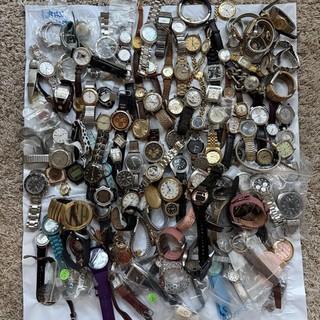 [16 Pounds] BULK LOT WATCHES VINTAGE / MODERN MANY BRANDS For Repair / Parts